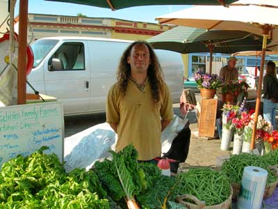 Earthly Edibles' Farmers Market Stand